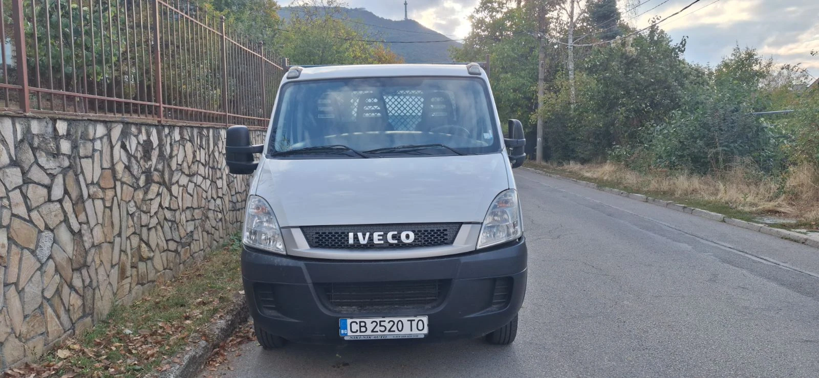 Iveco 35 E4 3СТРАНЕН САМОСВАЛ С КРАН, снимка 3 - Бусове и автобуси - 54609340