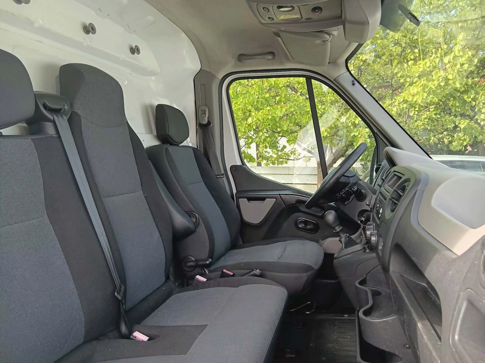 Renault Master 2.3, снимка 16 - Бусове и автобуси - 56080621