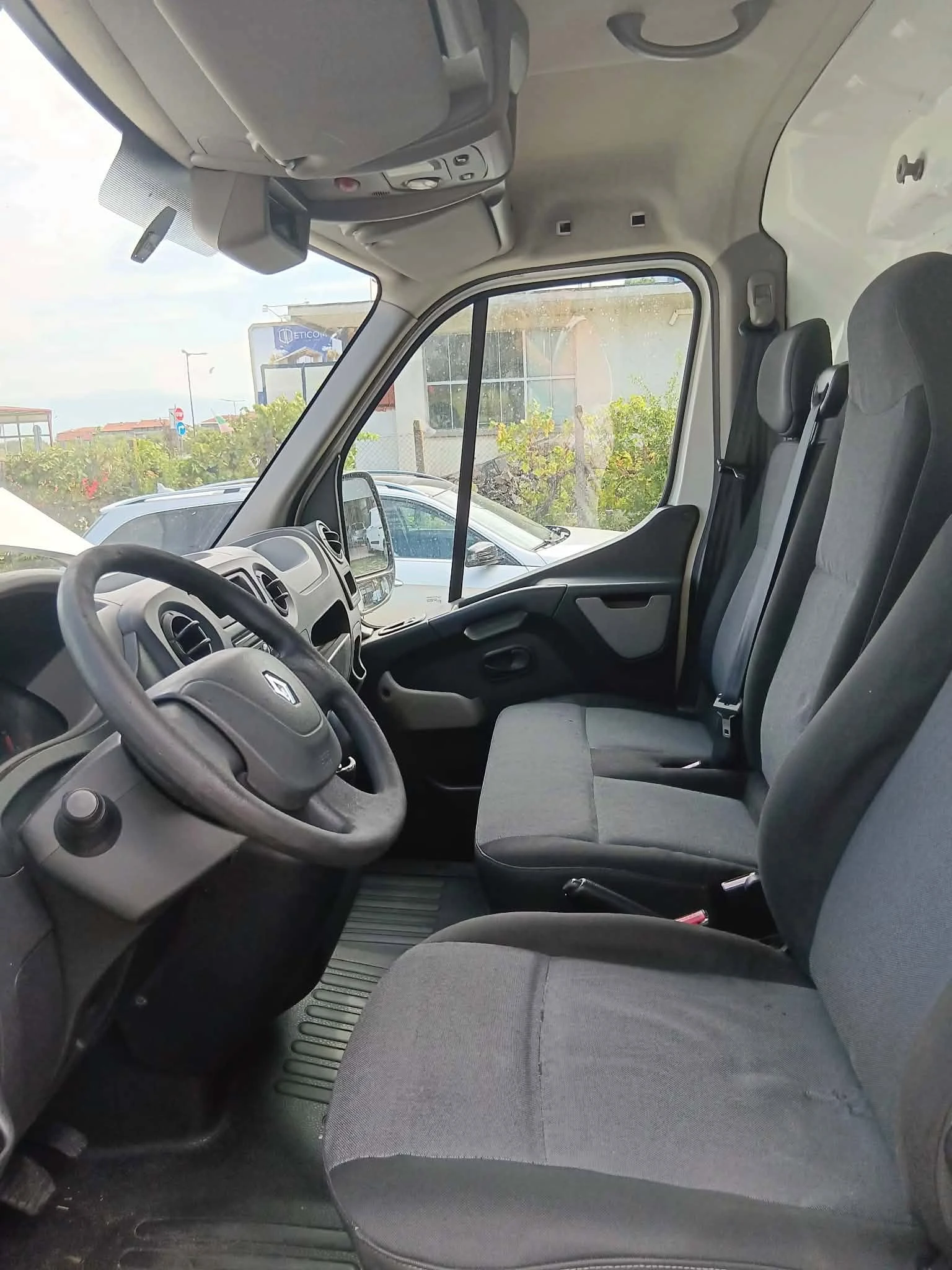 Renault Master 2.3, снимка 14 - Бусове и автобуси - 56080621