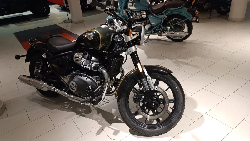 Royal Enfield Super Meteor Interstellar Green 650, снимка 3 - Мотоциклети и мототехника - 47153877