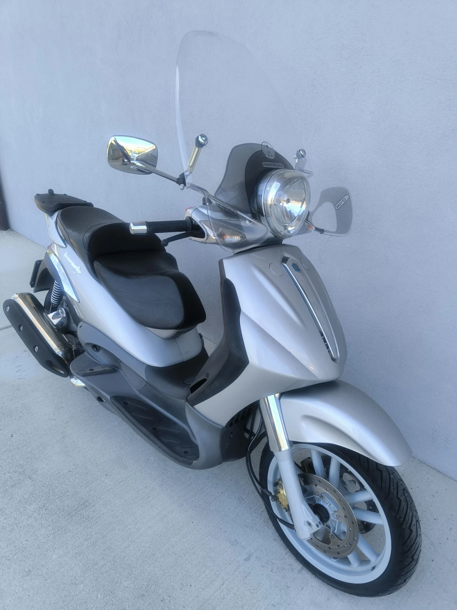 Piaggio Beverly 500 ie, 2003 година  - изображение 9
