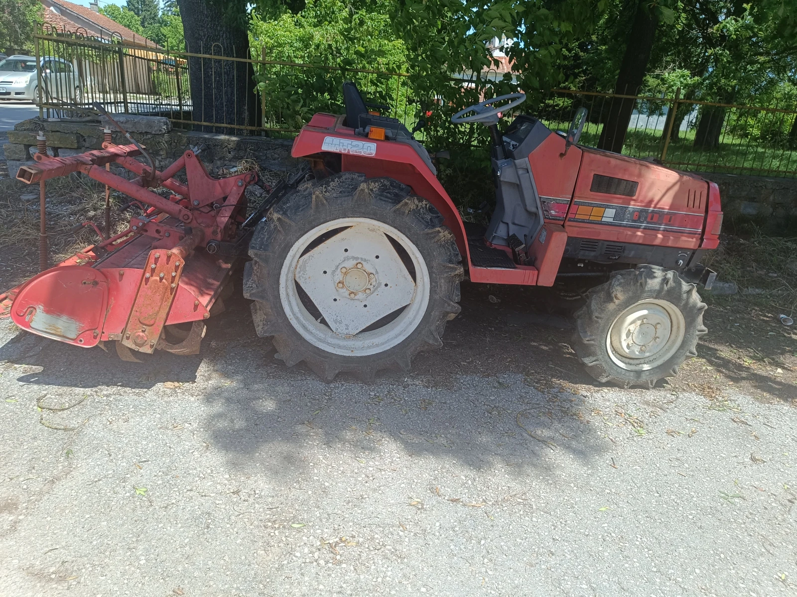 Трактор Mitsubishi MT20D, снимка 2 - Селскостопанска техника - 54816891