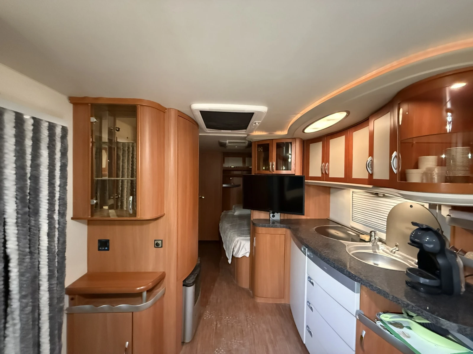 Каравана Hobby 650 - изображение 4