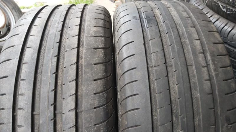 Гуми Летни 235/45R18, снимка 1 - Гуми и джанти - 29279296