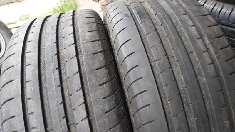 Гуми Летни 235/45R18, снимка 2 - Гуми и джанти - 29279296