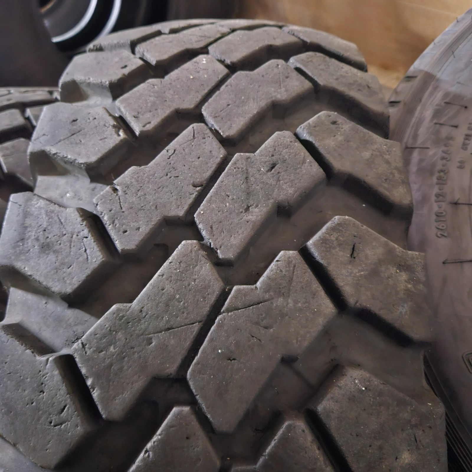 ���� 375/85R20 | Mobile.bg � ����������� 4