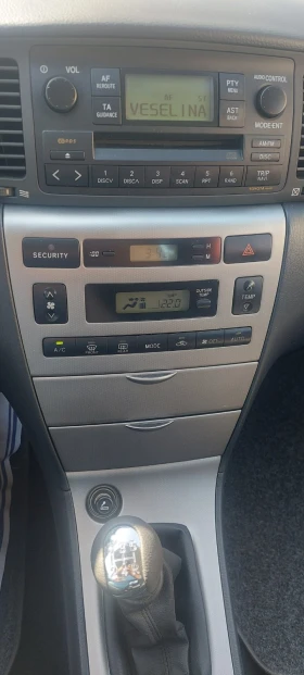 Toyota Corolla 2.0 d4d клима, снимка 13
