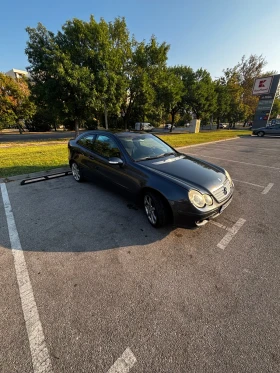 Mercedes-Benz C 200, снимка 3