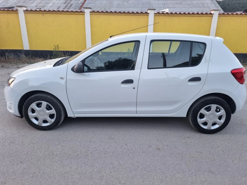 Dacia Sandero 1.5 dci, Navi, снимка 4 - Автомобили и джипове - 46949184