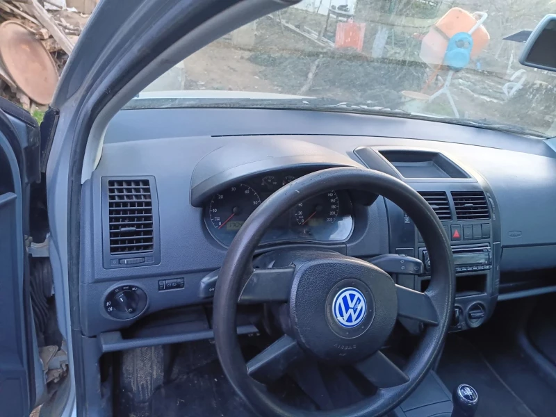 VW Polo, снимка 9 - Автомобили и джипове - 48745826