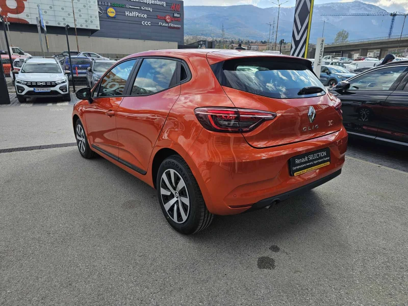 Renault Clio 1.0 TCe 90 Stop&Start, снимка 4 - Автомобили и джипове - 51189763