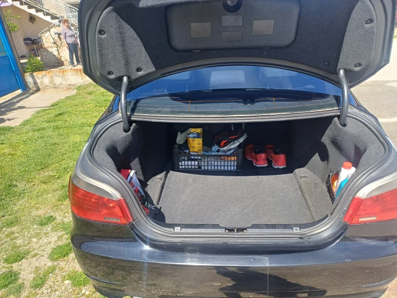 BMW 520, снимка 6 - Автомобили и джипове - 52000826