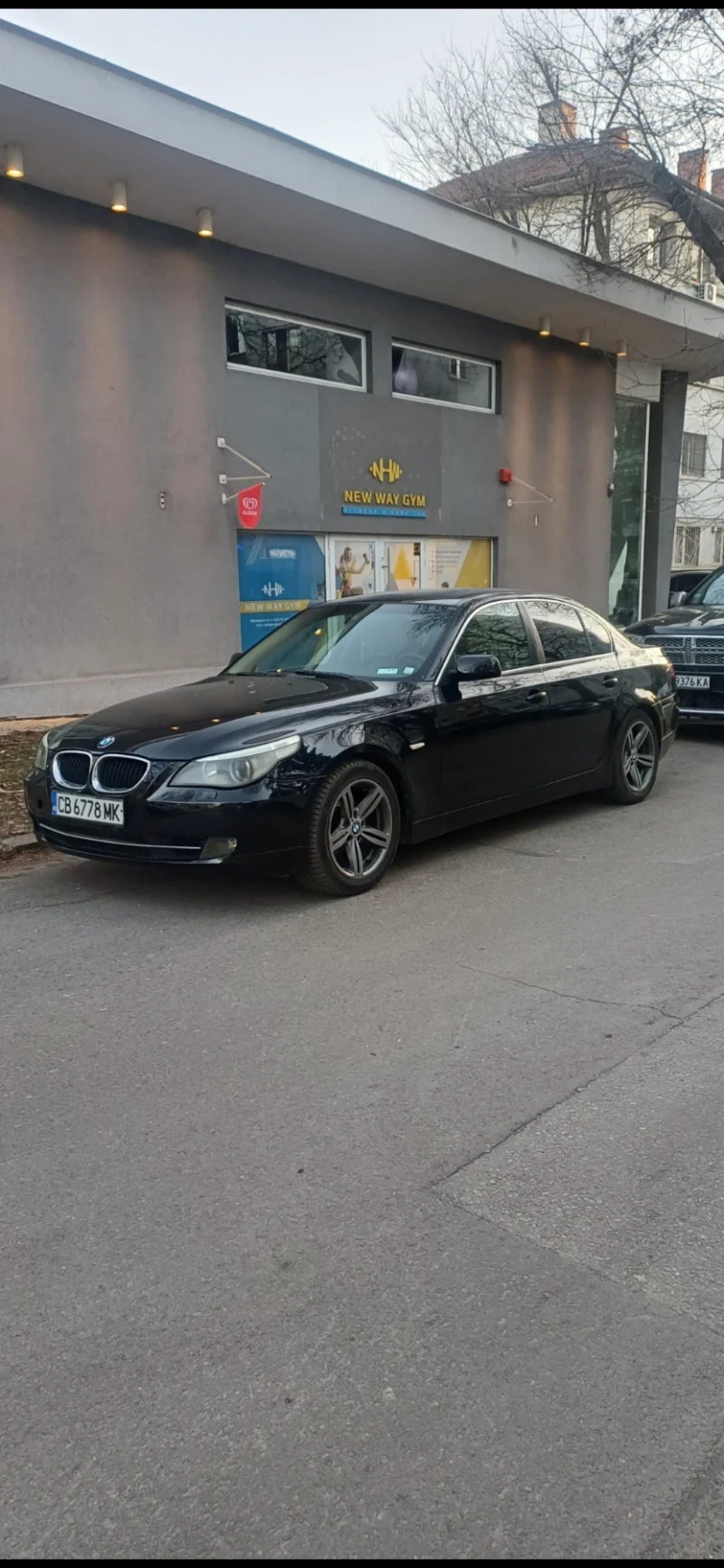 BMW 520, снимка 5 - Автомобили и джипове - 52000826