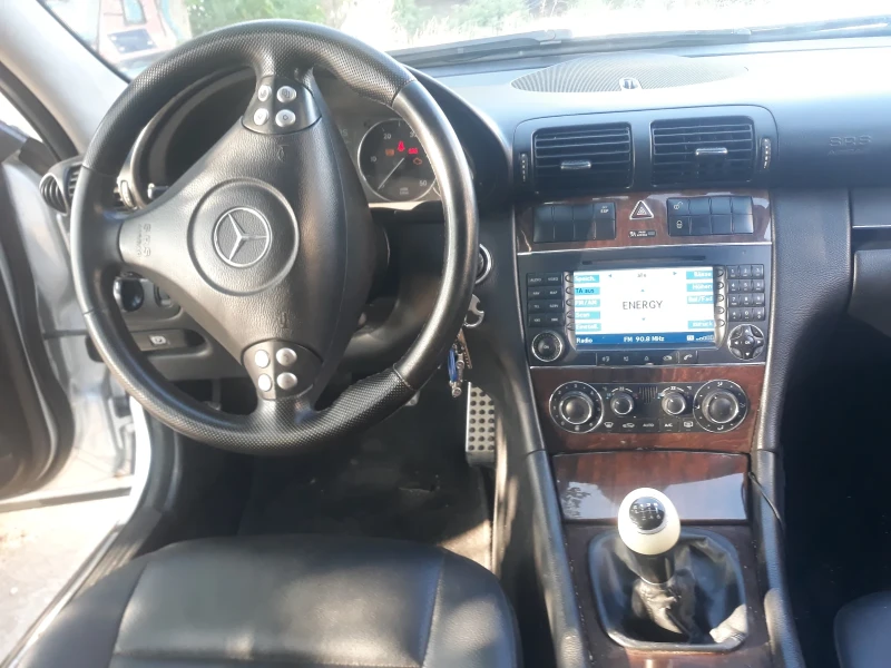 Mercedes-Benz C 220, снимка 3 - Автомобили и джипове - 52264065