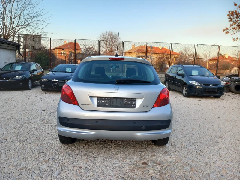 Peugeot 207 1.4HDI климатик, снимка 4 - Автомобили и джипове - 52741386