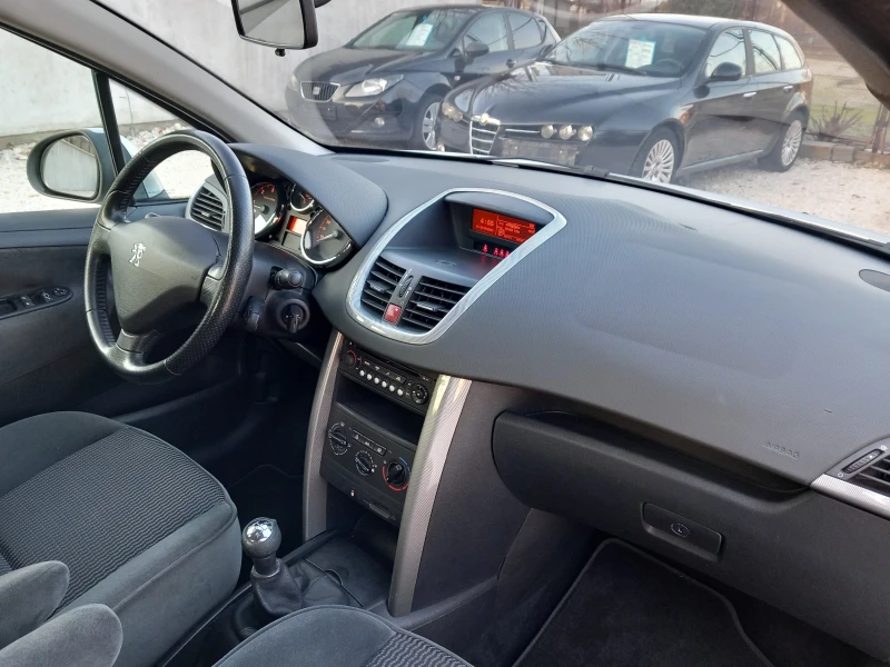 Peugeot 207 1.4HDI климатик, снимка 12 - Автомобили и джипове - 52741386