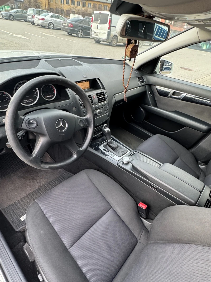 Mercedes-Benz C 200, снимка 9 - Автомобили и джипове - 52978484