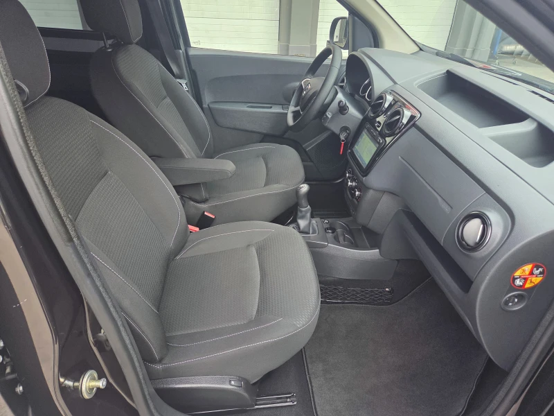 Dacia Dokker 1.6 SCe Benzin/LPG Comfort/Navi/Камера, снимка 15 - Автомобили и джипове - 52996793