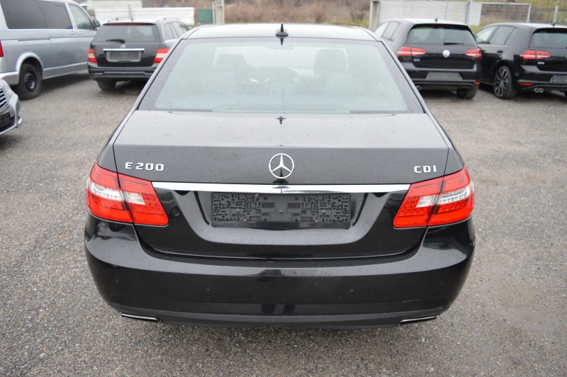 Mercedes-Benz E 200 2.2CDI-AMG-FULL EKSTRI, снимка 6 - Автомобили и джипове - 53054549