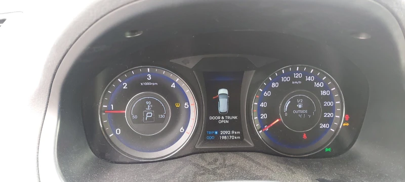 Hyundai I40 1.7 CRDI, снимка 7 - Автомобили и джипове - 53222031