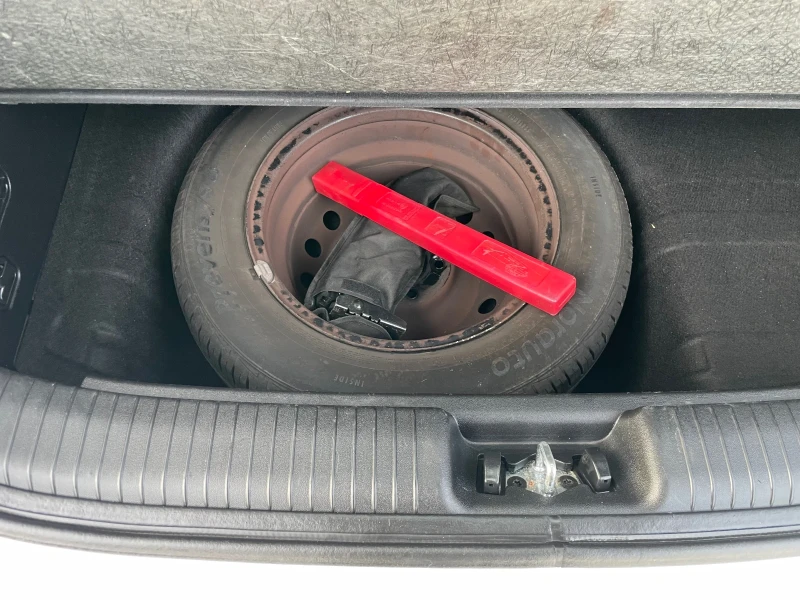 Hyundai Ix20 1.4 бензин 90кс , снимка 16 - Автомобили и джипове - 53540570