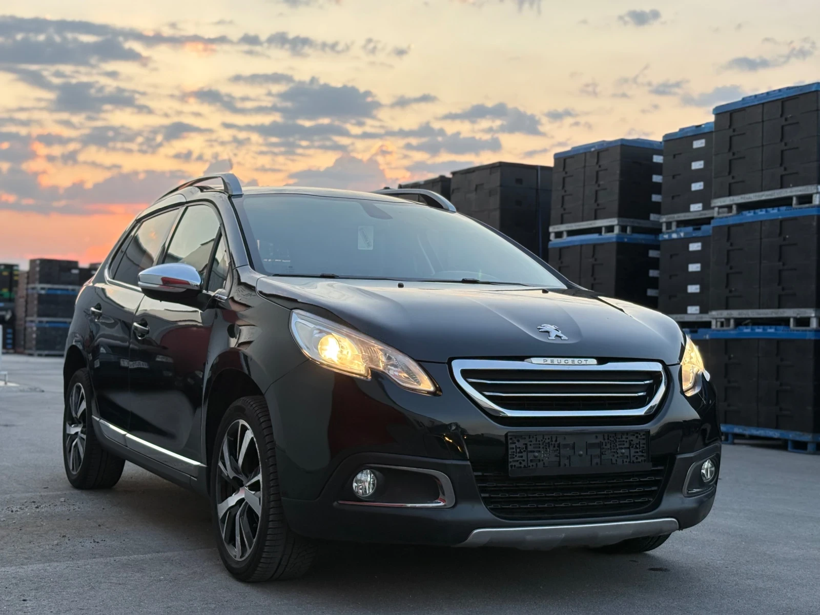 Peugeot 2008 1.6 HDI* Allure* Navi* Кожа* Светещ таван* Парктро, снимка 1