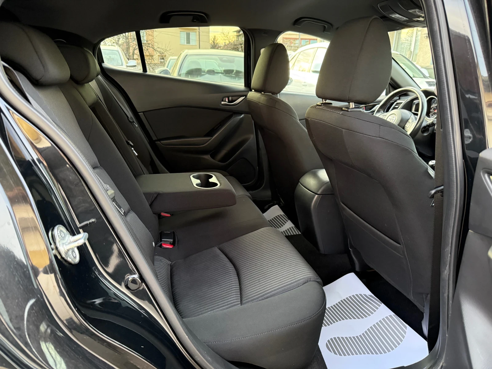 Mazda 3 2.0 SKYACTIVE 89000KM!!! BOSE NAVI KEYLESS XENON  | Mobile.bg   14