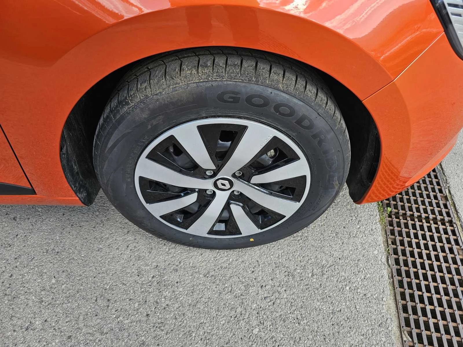 Renault Clio 1.0 TCe 90 Stop&Start | Mobile.bg   14