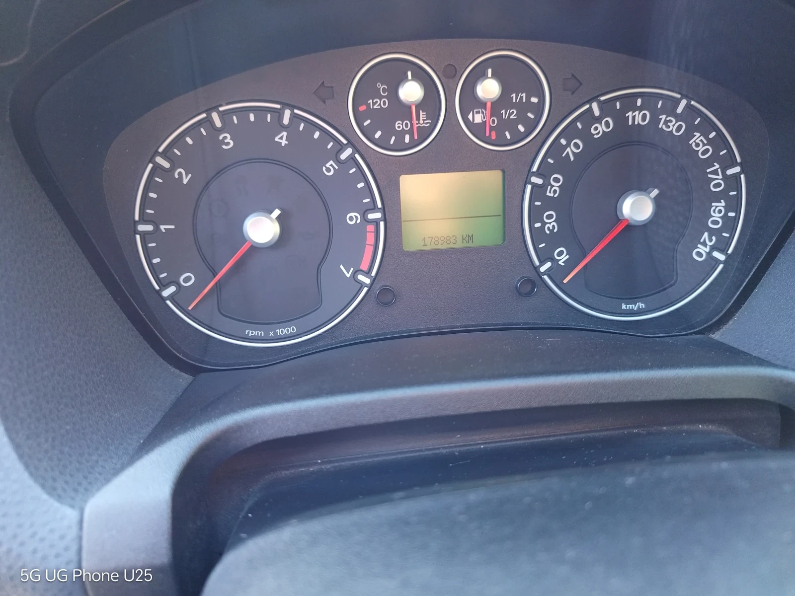 Ford Fiesta  - изображение 10