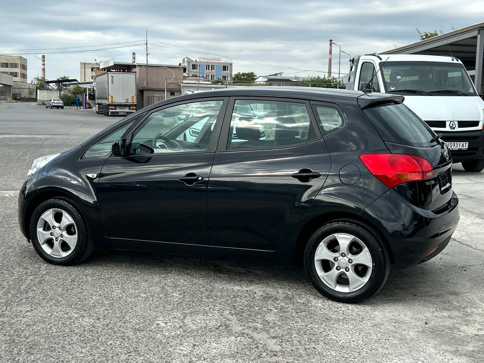 Kia Venga 1.4 CRDI 90к.с ТОП Състояние  - изображение 8