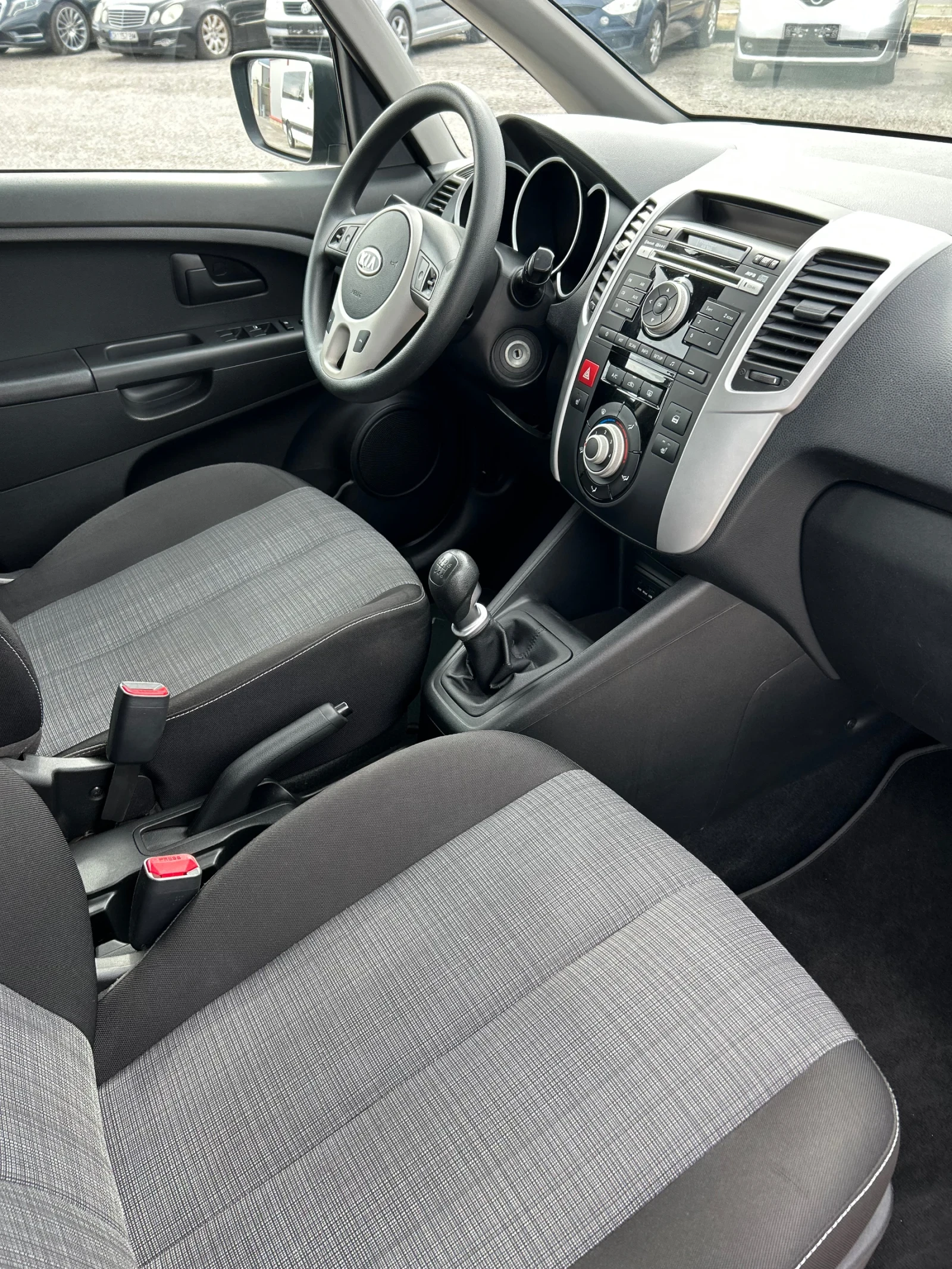 Kia Venga 1.4 CRDI 90.    | Mobile.bg   15