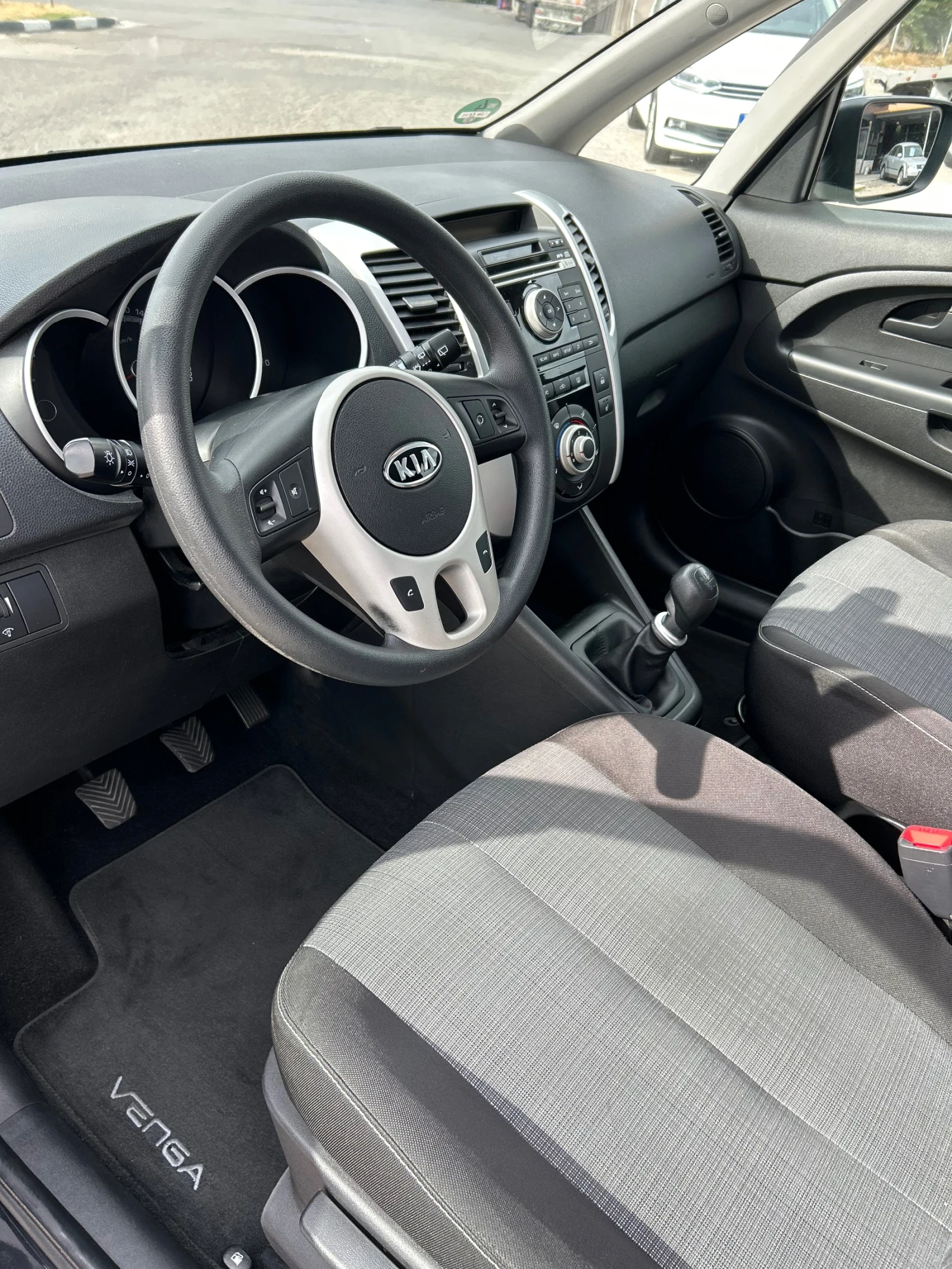 Kia Venga 1.4 CRDI 90.    | Mobile.bg   11