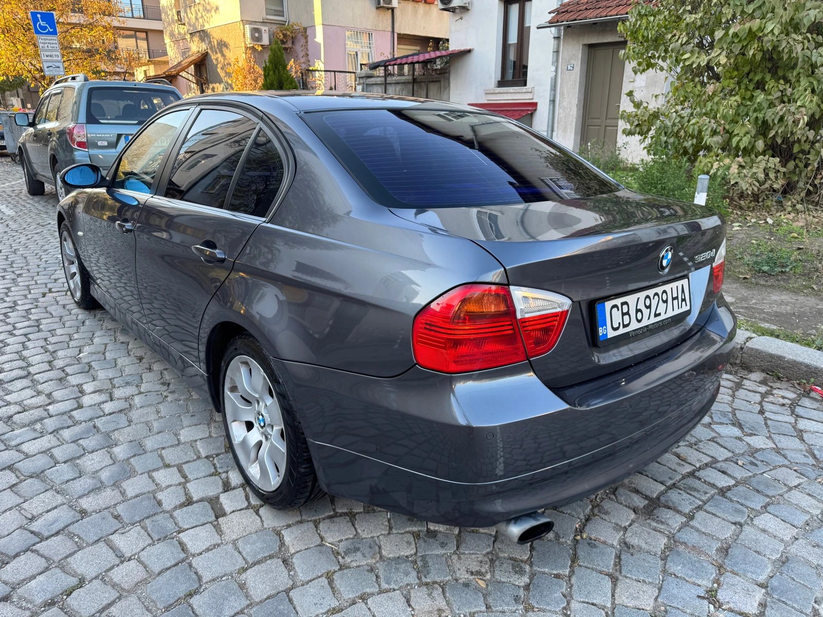 BMW 320  - изображение 6