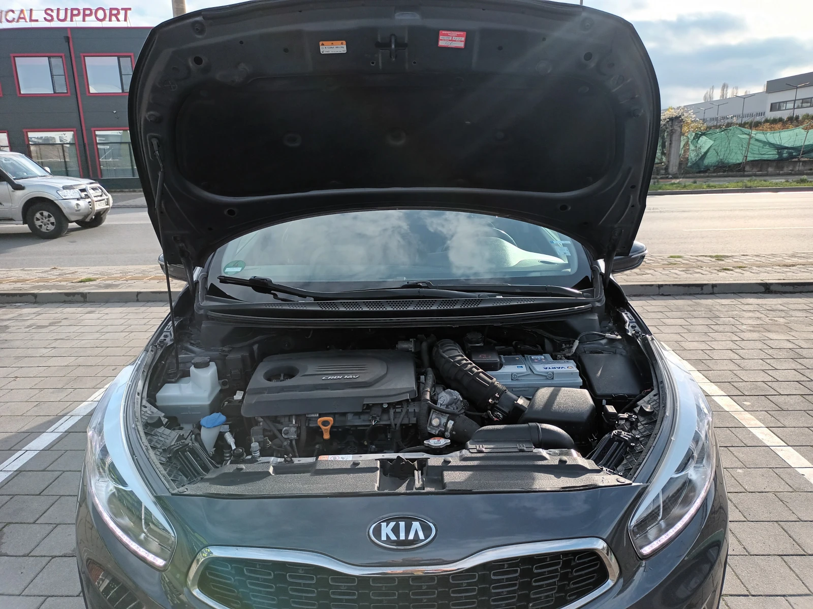 Kia Ceed 1.6 GRDI/136 �.�. | Mobile.bg � ����������� 13