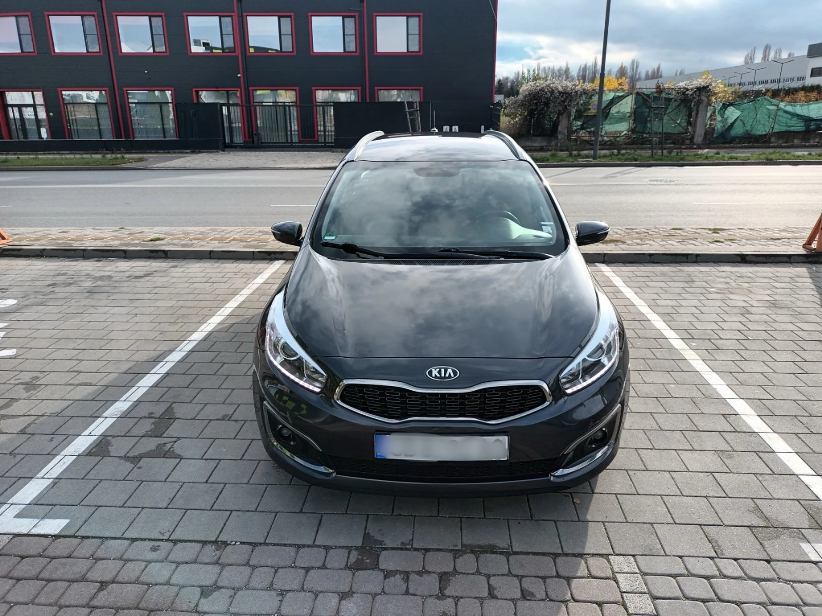 Kia Ceed 1.6 GRDI/136 �.�. | Mobile.bg � ����������� 1