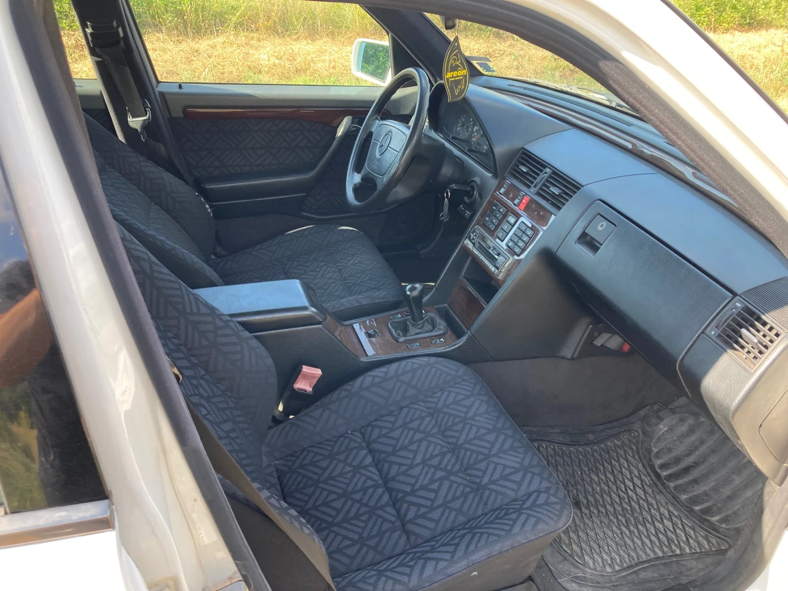 Mercedes-Benz C 200  - изображение 10