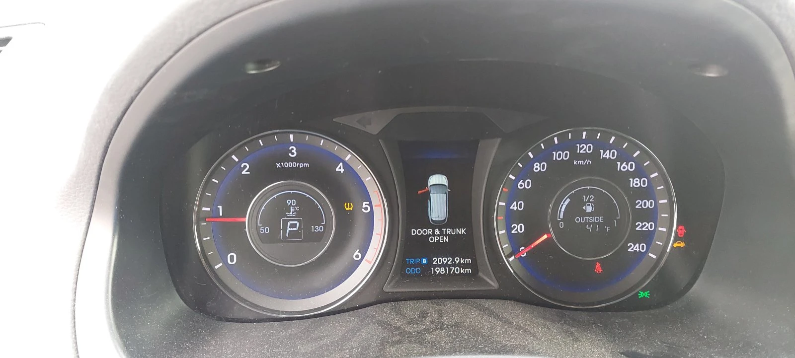 Hyundai I40 1.7 CRDI - изображение 7