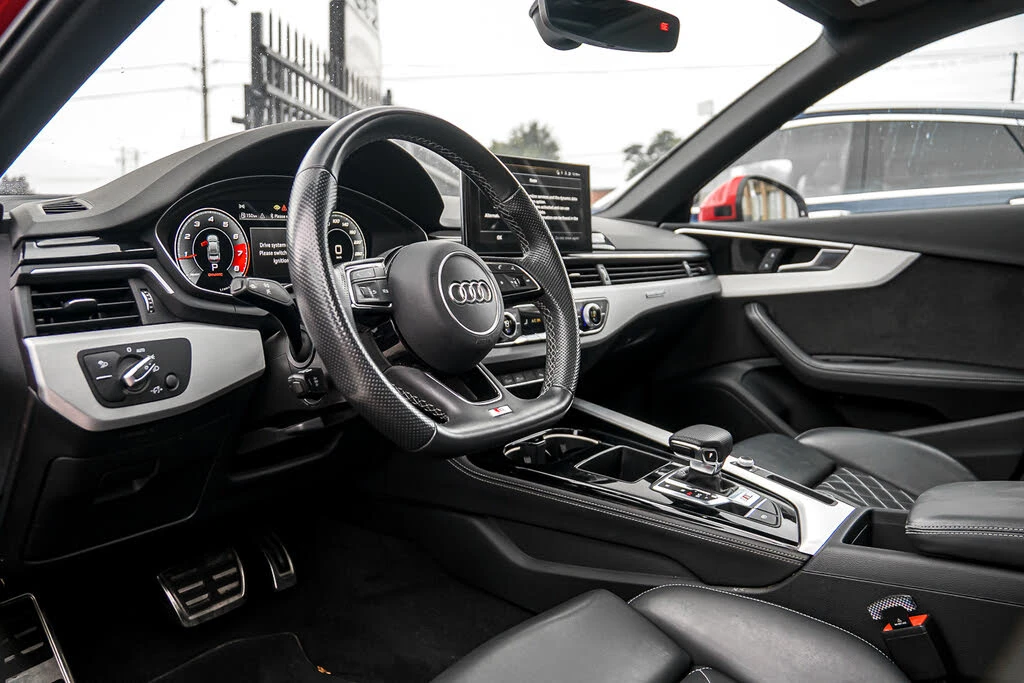 Audi S4 TFSI 3.0 * PROGRESSIV * АвтоКредит * (ЦЕНА ДО БГ) - изображение 3