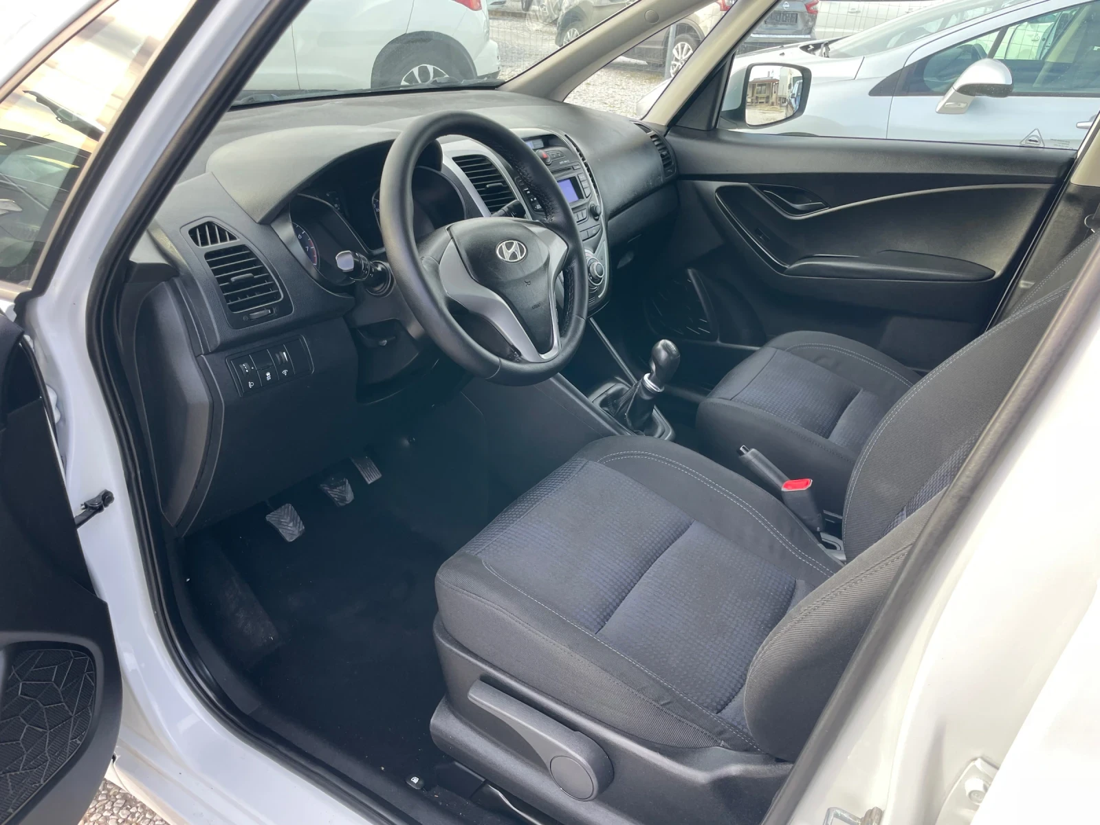 Hyundai Ix20 1.4 ������ 90��  | Mobile.bg � ����������� 9