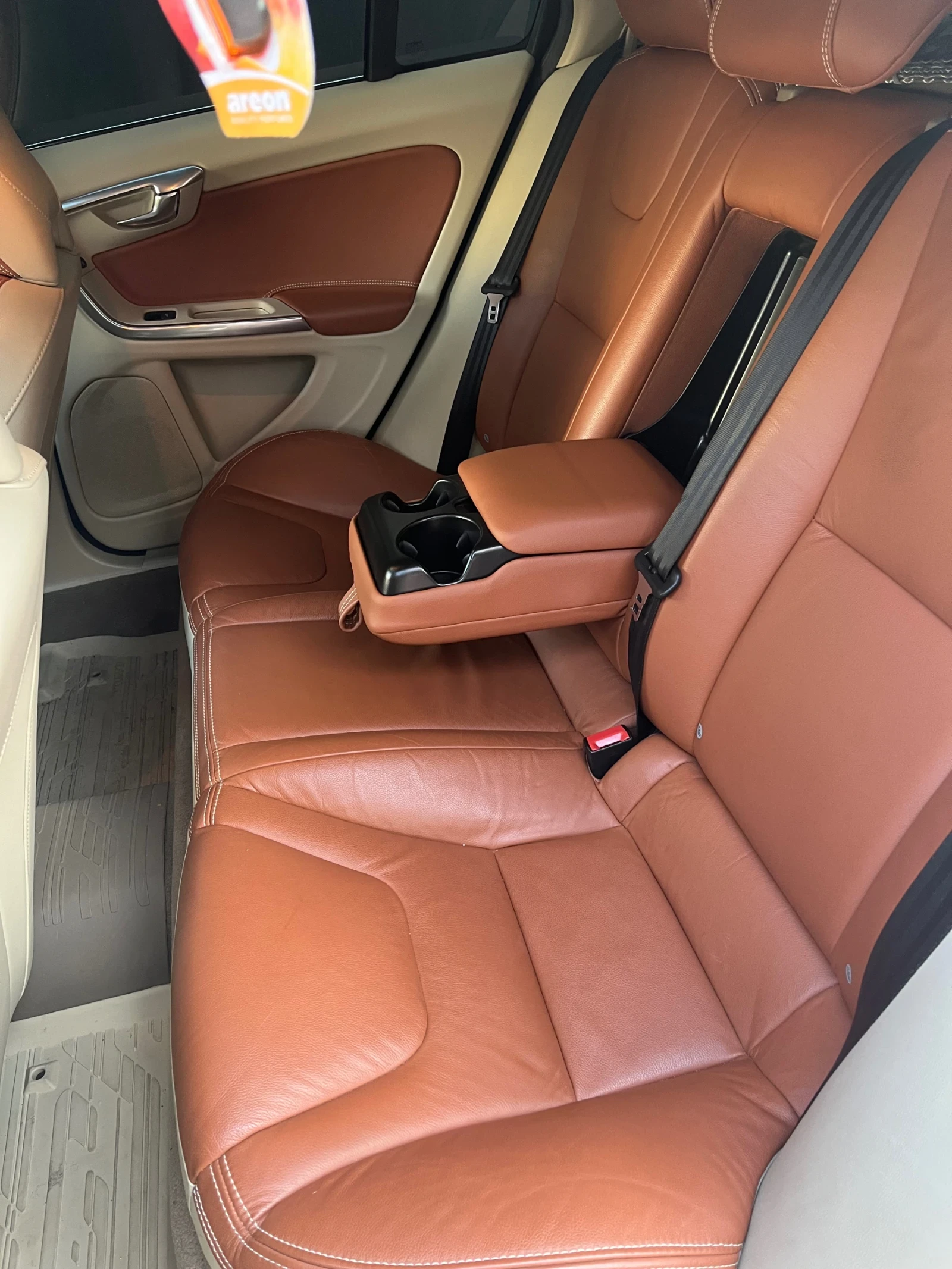 Volvo S60 D5 Polestar, снимка 11 - Автомобили и джипове - 53772272