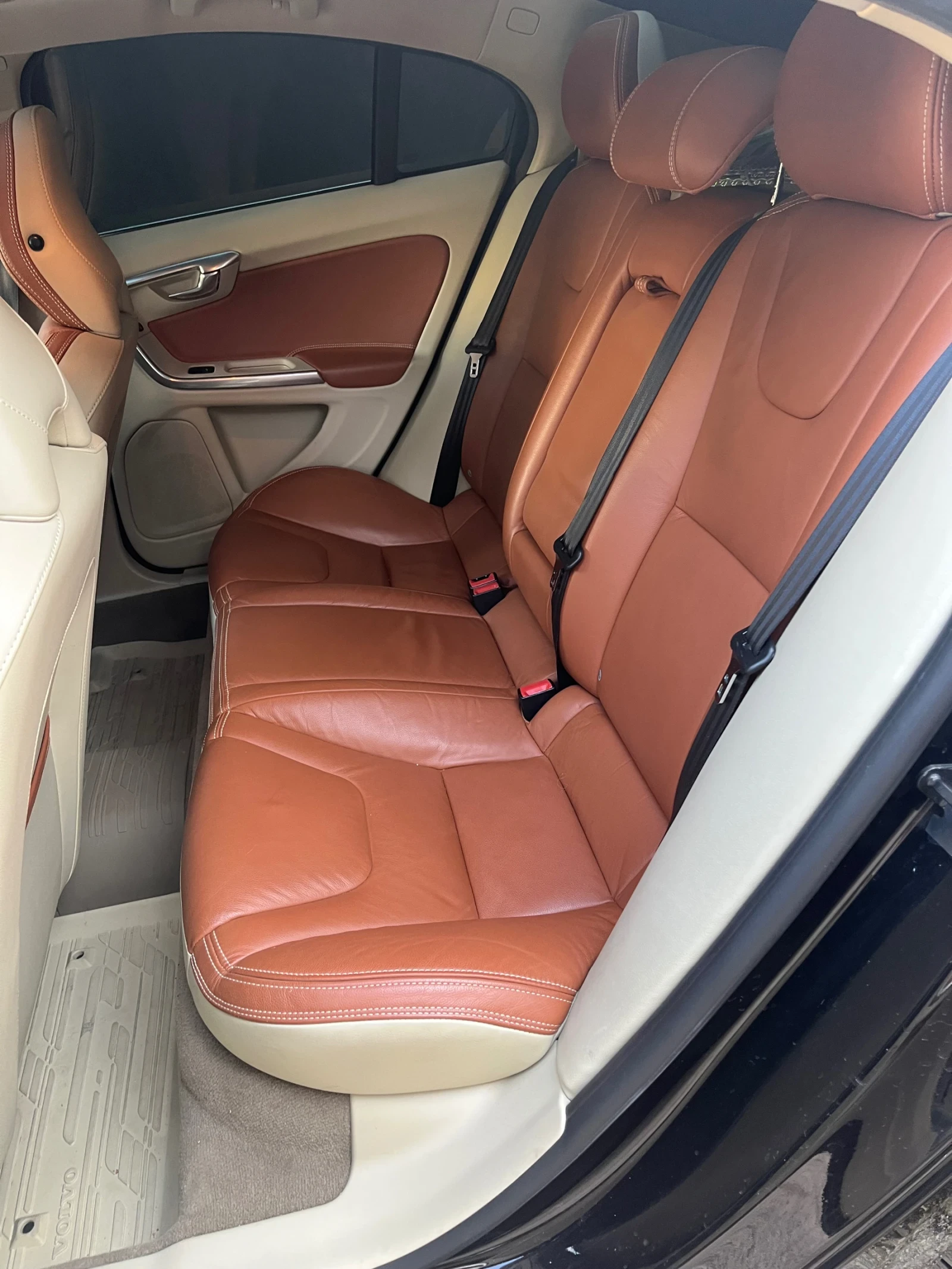 Volvo S60 D5 Polestar, снимка 10 - Автомобили и джипове - 53772272