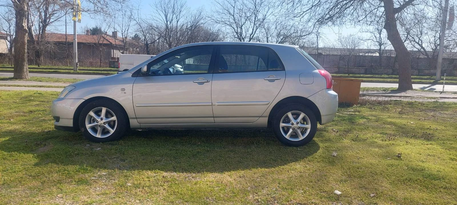 Toyota Corolla 2.0 d4d ����� | Mobile.bg � ����������� 4