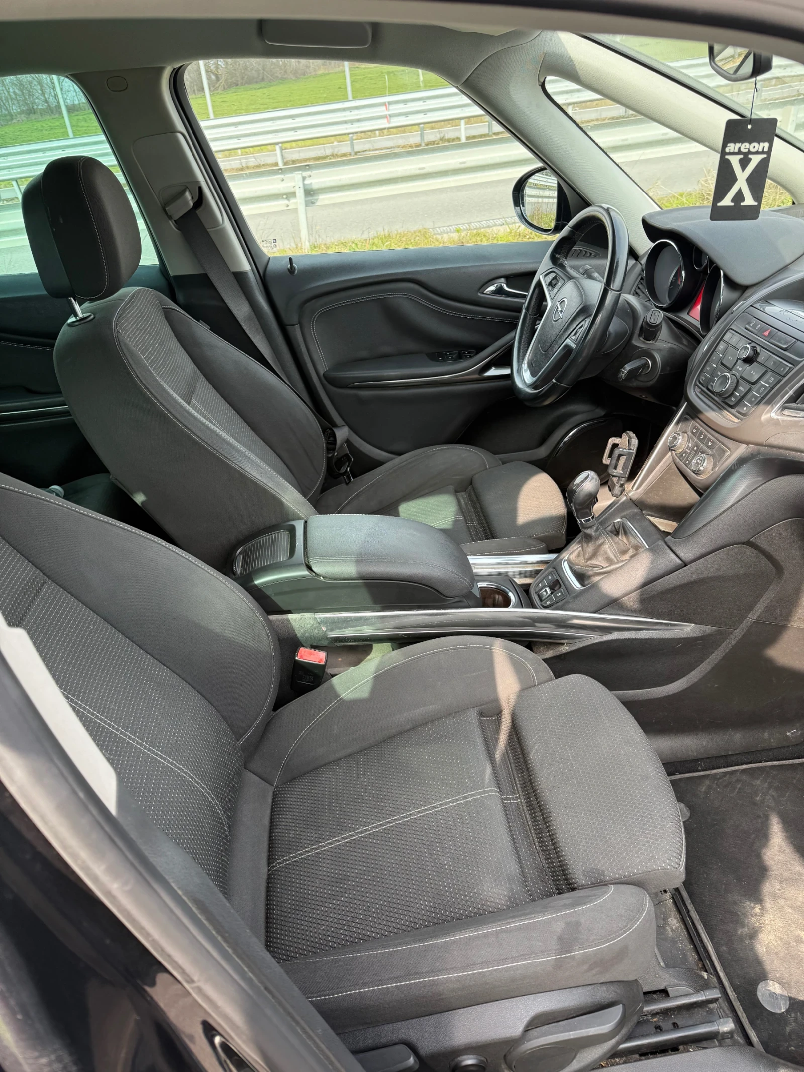 Opel Zafira 2.0CDTI , снимка 7 - Автомобили и джипове - 53838488