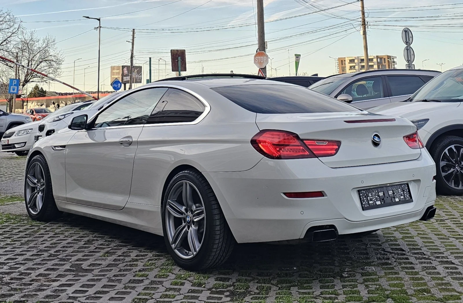 BMW 650 SoftClose HeadUp Обслужен , снимка 4 - Автомобили и джипове - 54115330