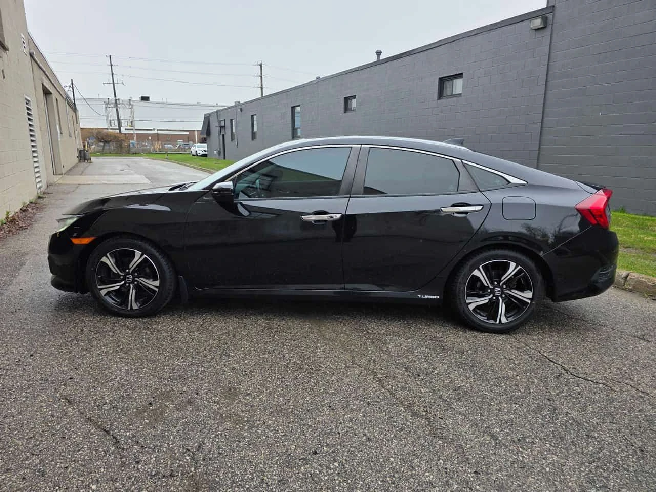 Honda Civic * Touring * 2 КЛЮЧА* ПОДГРЕВ* PANO* KEYLESS* , снимка 2 - Автомобили и джипове - 54489811