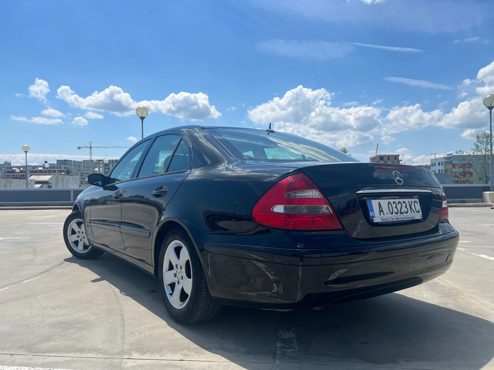 Mercedes-Benz E 200, снимка 3 - Автомобили и джипове - 54720874