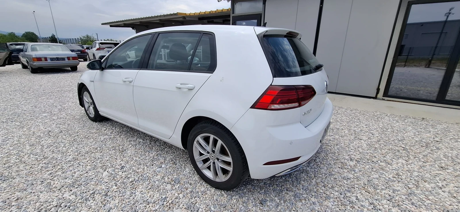 VW Golf 1.4tgi Mетан, снимка 6 - Автомобили и джипове - 55291904