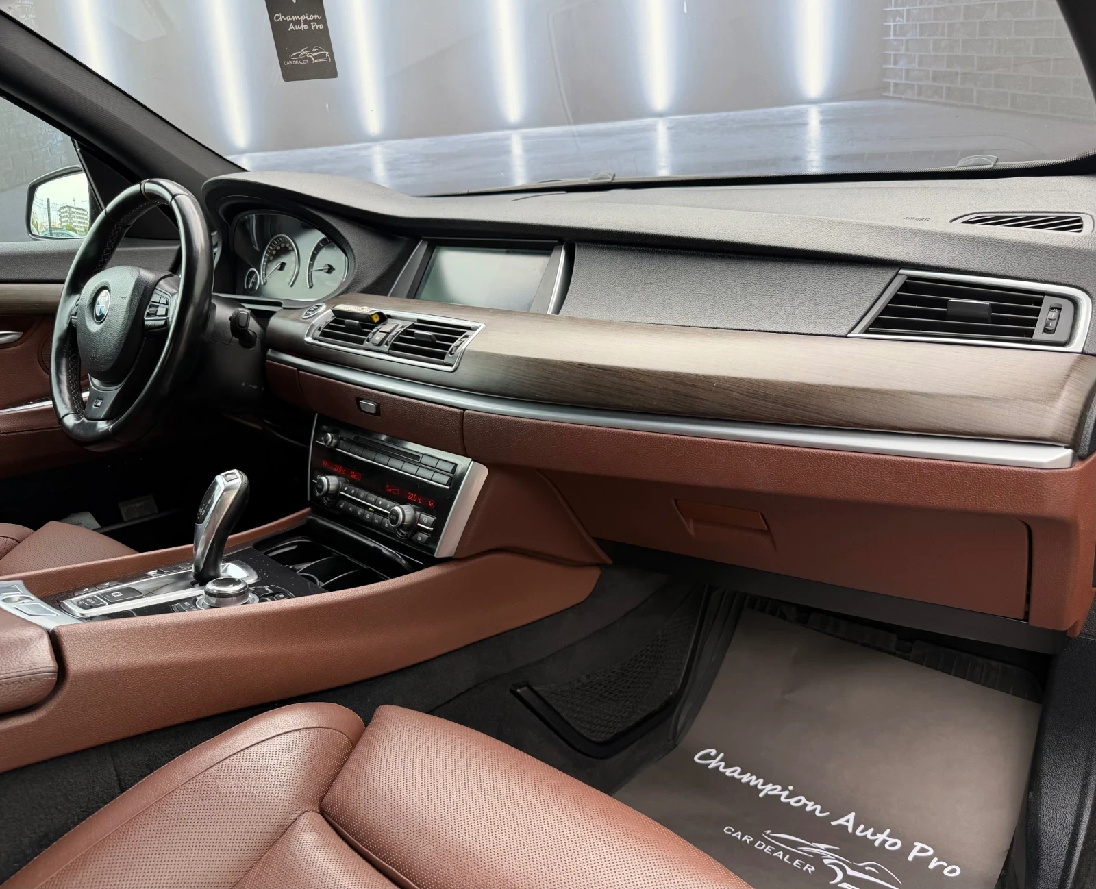 BMW 5 Gran Turismo M-Packet XDrive, снимка 9 - Автомобили и джипове - 55652676