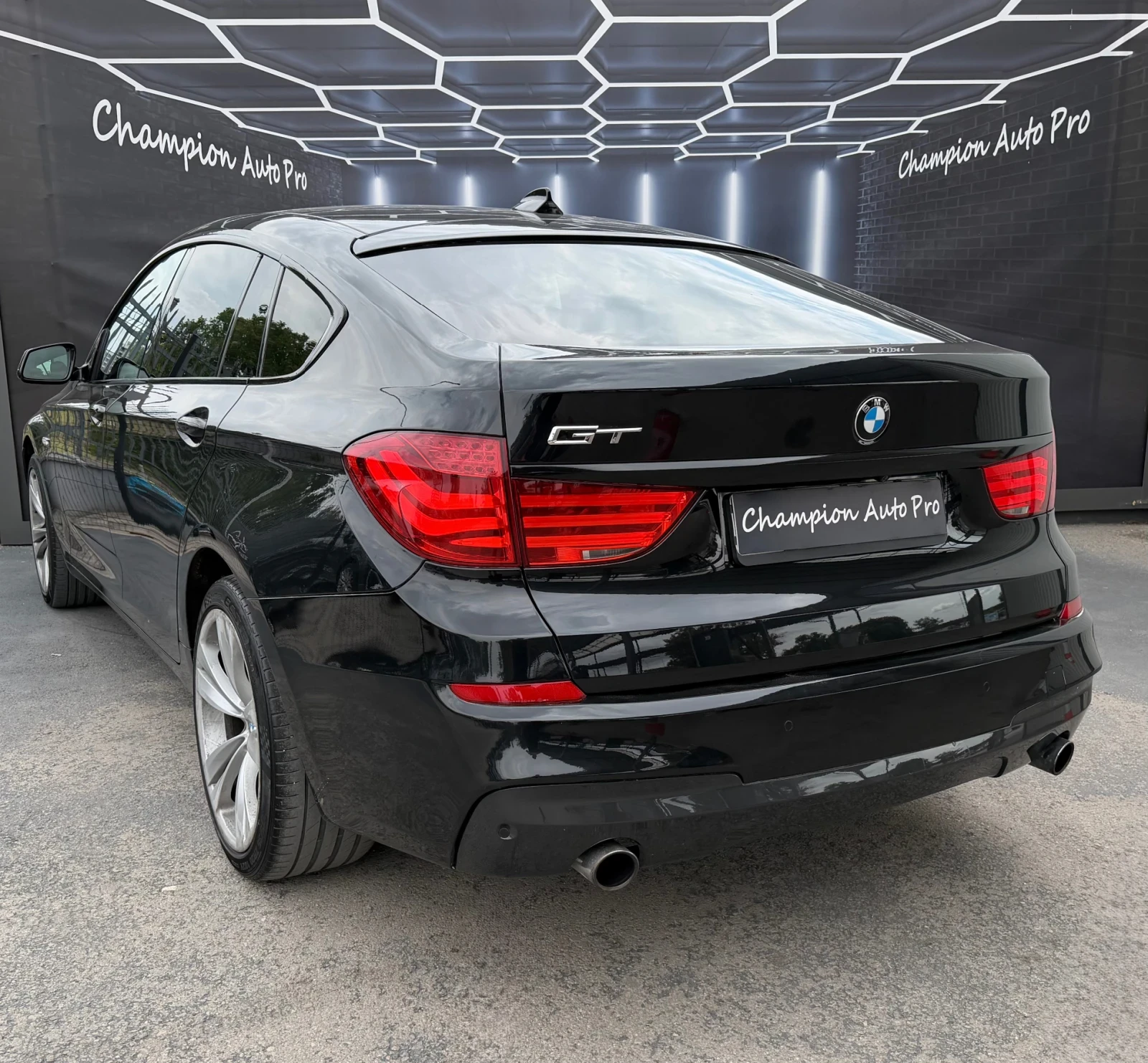 BMW 5 Gran Turismo M-Packet XDrive, снимка 4 - Автомобили и джипове - 55652676