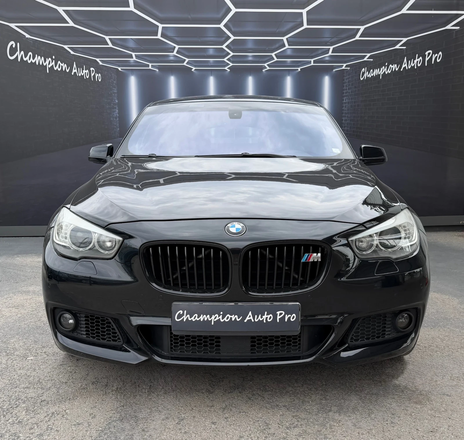 BMW 5 Gran Turismo M-Packet XDrive, снимка 2 - Автомобили и джипове - 55652676